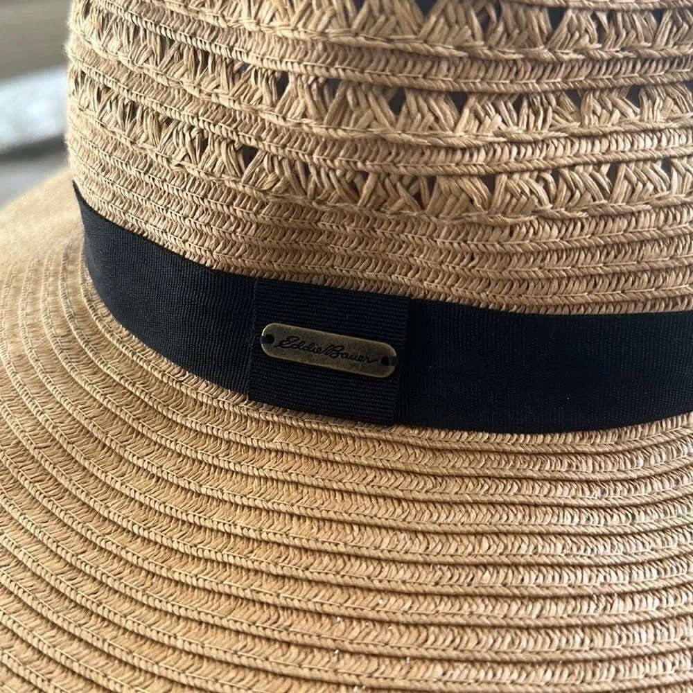 Eddie Bauer tan straw